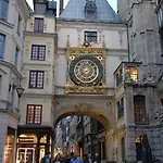 Des Arcades Hotel 2*