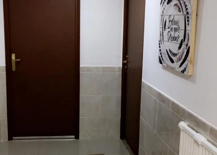 Des Arcades מלון רואן