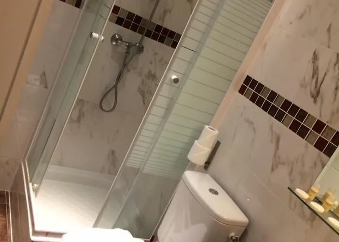 Des Arcades 2* רואן